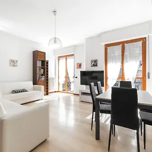  Appartamento Cenisio M5 Lovely - With Balcony!